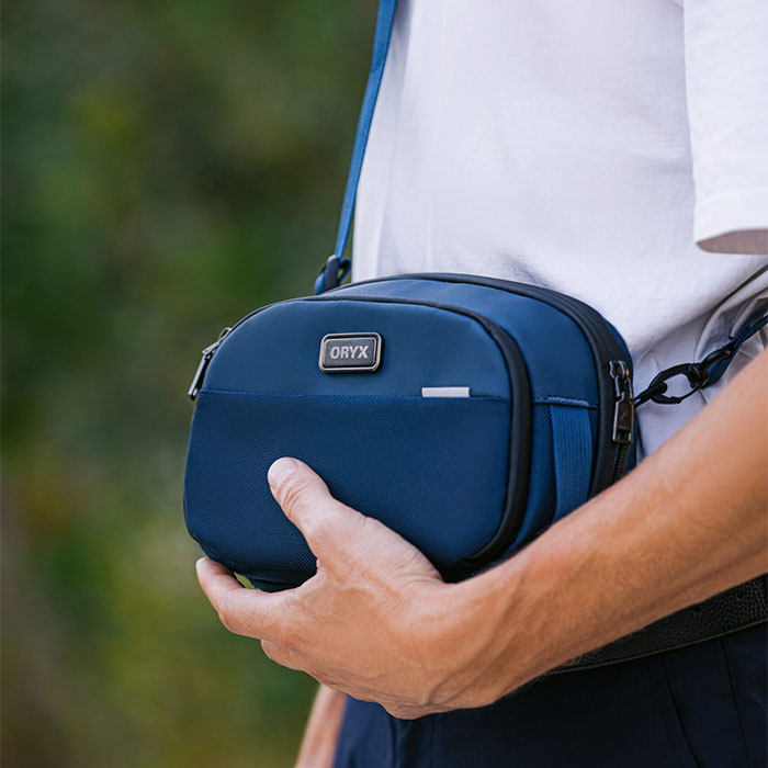 Curtin Waterproof electronics organizer pouch (5)