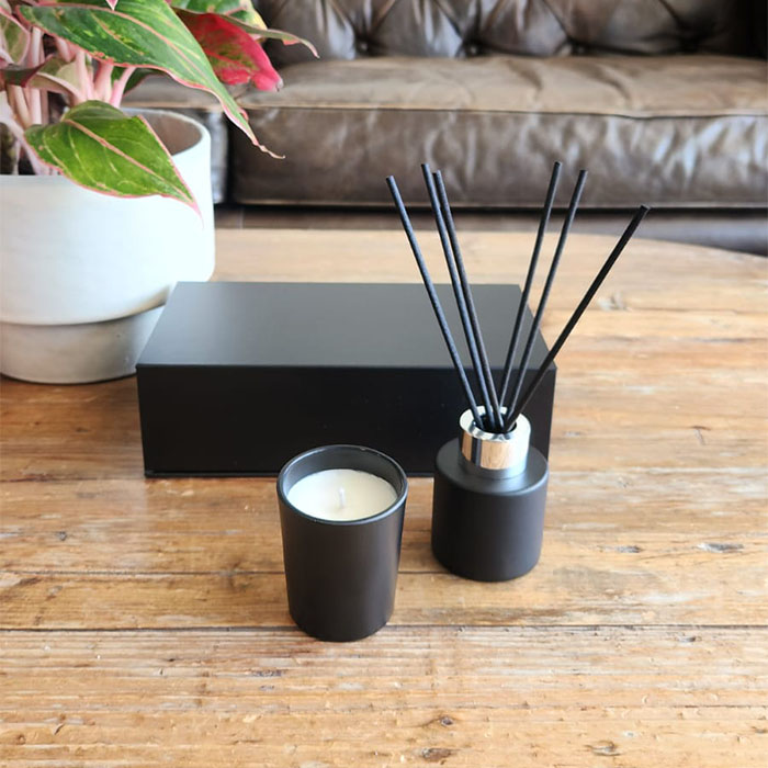 Gift Set 62 Scented candle and aroma reed diffuser (1)